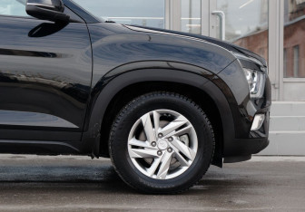 Подержанный автомобиль Hyundai Creta 2022 года (9 фото)