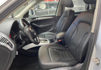 Подержанный автомобиль Audi Q5 2009 года (8 фото)