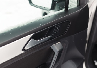 Подержанный автомобиль Volkswagen Tiguan 2021 года (16 фото)