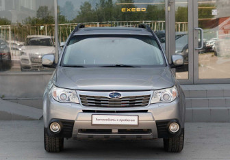 Подержанный автомобиль Subaru Forester Suv 2008 года (2 фото)