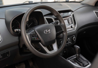 Подержанный автомобиль Hyundai Creta 2020 года (11 фото)