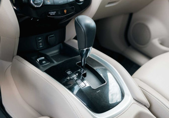 Подержанный автомобиль Nissan X-Trail 2018 года (15 фото)