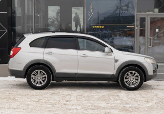 Подержанный автомобиль Chevrolet Captiva 2008 года (4 фото)