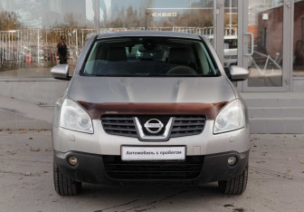 Подержанный автомобиль Nissan Qashqai 2007 года (2 фото)