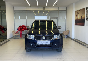 Подержанный автомобиль Suzuki Grand Vitara 2008 года (2 фото)