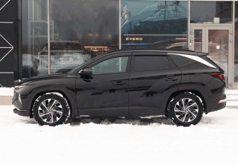 Подержанный автомобиль Hyundai Tucson 2022 года (8 фото)