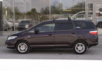 Подержанный автомобиль Honda Airwave 2007 года (8 фото)