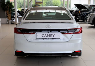 Новый Toyota Camry Sedan 2025 (6 фото)