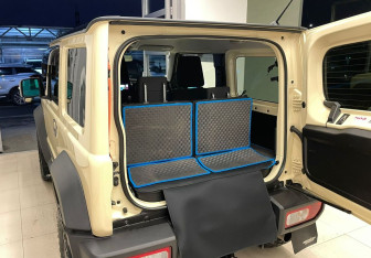 Подержанный автомобиль Suzuki Jimny 2020 года (7 фото)