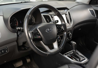 Подержанный автомобиль Hyundai Creta 2020 года (11 фото)