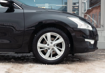 Подержанный автомобиль Nissan Teana 2014 года (9 фото)