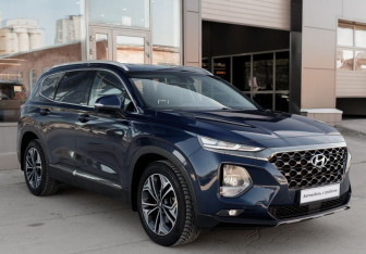 Подержанный автомобиль Hyundai Santa Fe 2020 года (3 фото)