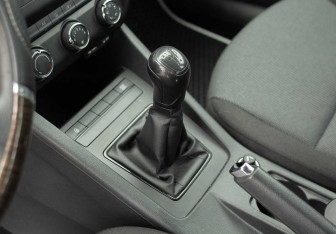 Подержанный автомобиль Skoda Octavia Liftback 2015 года (15 фото)