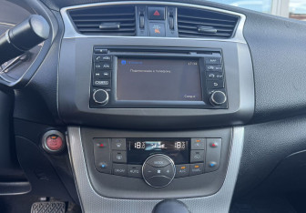 Подержанный автомобиль Nissan Sentra Sedan 2014 года (14 фото)