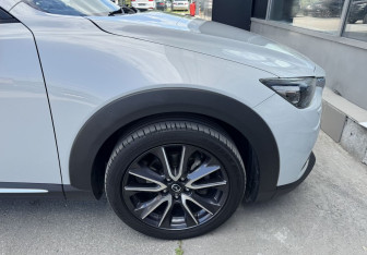 Подержанный автомобиль Mazda CX-3 2016 года (20 фото)