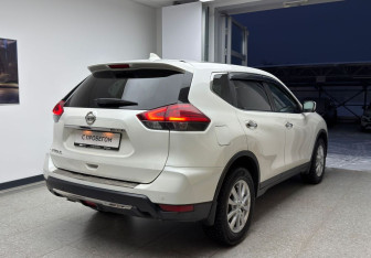 Подержанный автомобиль Nissan X-Trail 2019 года (4 фото)