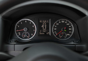 Подержанный автомобиль Volkswagen Tiguan 2012 года (12 фото)