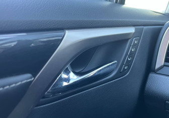 Подержанный автомобиль Lexus RX 2018 года (20 фото)