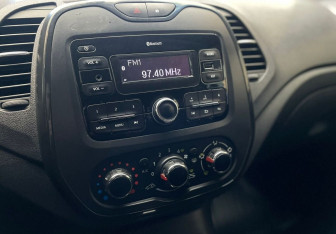 Подержанный автомобиль Renault Kaptur 2019 года (15 фото)