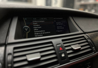 Подержанный автомобиль BMW X6 2013 года (14 фото)