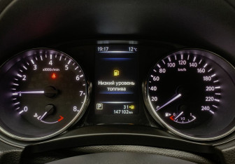 Подержанный автомобиль Nissan Qashqai 2017 года (13 фото)