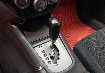 Подержанный автомобиль Subaru Impreza Hatchback 2007 года (8 фото)