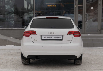 Подержанный автомобиль Audi A3 Hatchback 2012 года (6 фото)