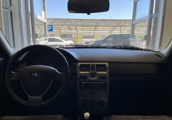 Подержанный автомобиль LADA (ВАЗ) Priora Hatchback 2012 года (8 фото)