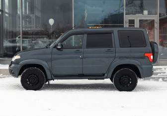 Подержанный автомобиль УАЗ Patriot 2016 года (8 фото)