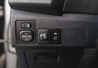 Подержанный автомобиль Toyota Corolla Sedan 2013 года (16 фото)