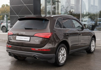 Подержанный автомобиль Audi Q5 2014 года (5 фото)