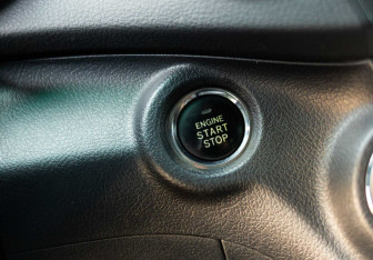 Подержанный автомобиль Toyota Highlander 2011 года (16 фото)