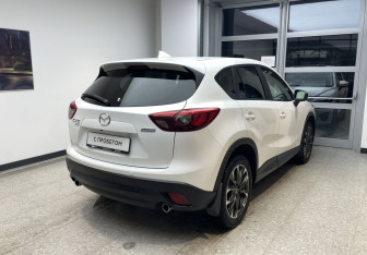 Подержанный автомобиль Mazda CX-5 2015 года (5 фото)