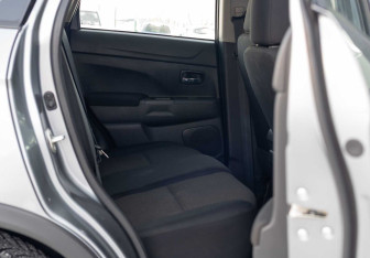 Подержанный автомобиль Mitsubishi ASX 2021 года (17 фото)