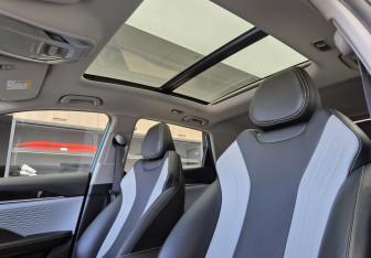 Подержанный автомобиль Geely Coolray 2023 года (13 фото)