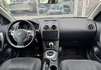 Подержанный автомобиль Nissan Qashqai 2012 года (9 фото)