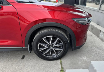 Подержанный автомобиль Mazda CX-5 2018 года (12 фото)