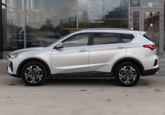 Подержанный автомобиль Jetour X70 2024 года (8 фото)