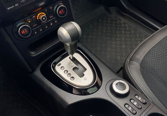 Подержанный автомобиль Nissan Qashqai+2 2013 года (12 фото)