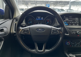 Подержанный автомобиль Ford Focus Sedan 2018 года (10 фото)