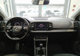 Подержанный автомобиль Skoda Karoq 2021 года (11 фото)