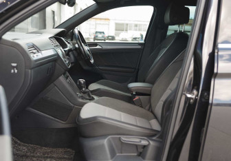 Подержанный автомобиль Volkswagen Tiguan 2017 года (19 фото)
