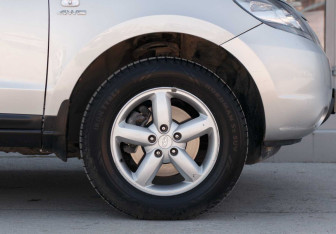 Подержанный автомобиль Hyundai Santa Fe 2007 года (9 фото)
