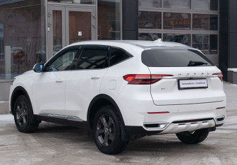 Подержанный автомобиль Haval F7 2019 года (7 фото)