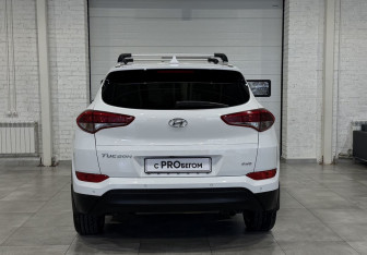 Подержанный автомобиль Hyundai Tucson 2016 года (6 фото)