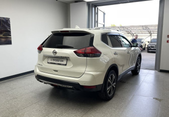 Подержанный автомобиль Nissan X-Trail 2021 года (4 фото)