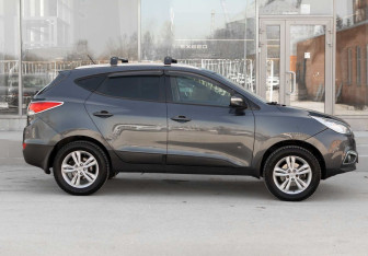 Подержанный автомобиль Hyundai ix35 2010 года (4 фото)