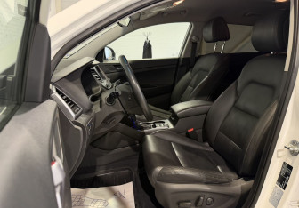 Подержанный автомобиль Hyundai Tucson 2016 года (10 фото)