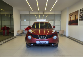 Подержанный автомобиль Nissan Juke 2012 года (2 фото)