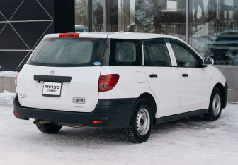 Подержанный автомобиль Nissan AD 2020 года (5 фото)